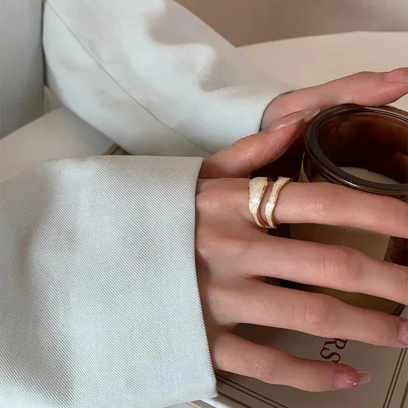 BowLift | Adjustable Luxury Gold Crevice Ring