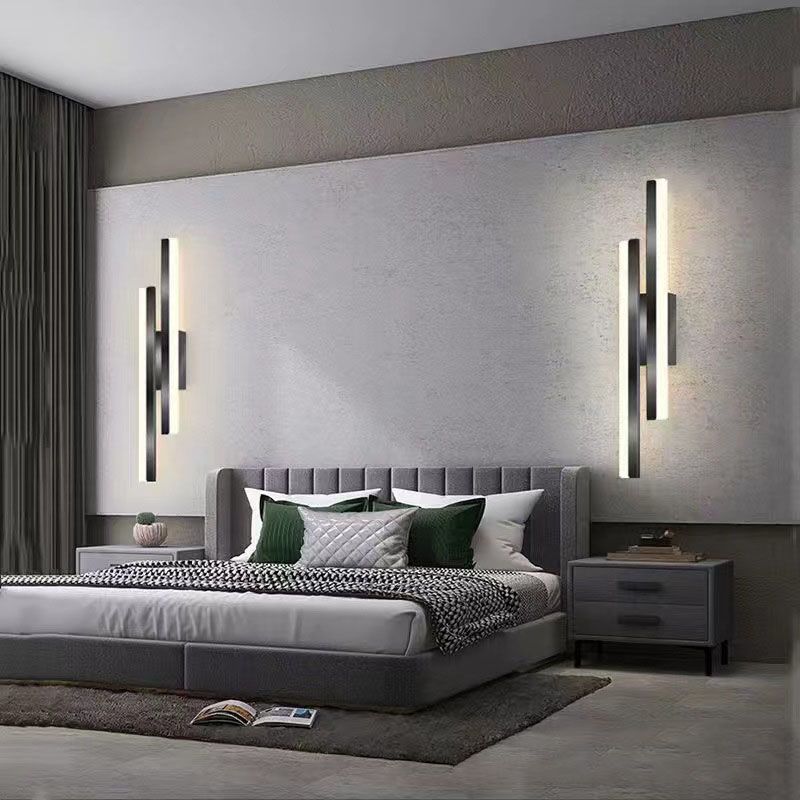 BowLift | Alana Wall Lamp in Black and Gold Elegant and durable