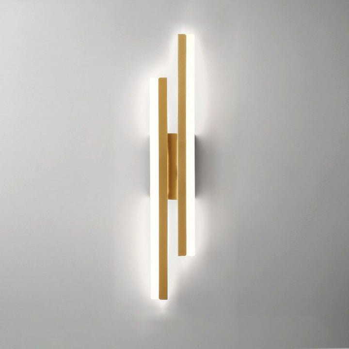 BowLift | Alana Wall Lamp in Black and Gold Elegant and durable
