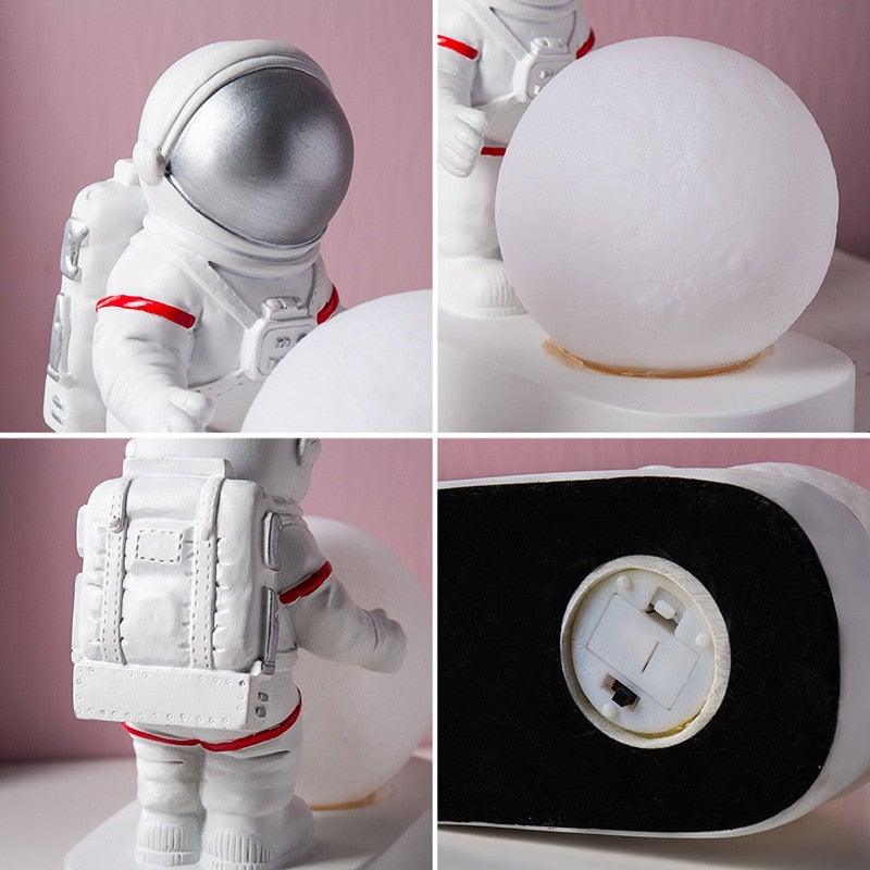 BowLift | Astronaut lamp
