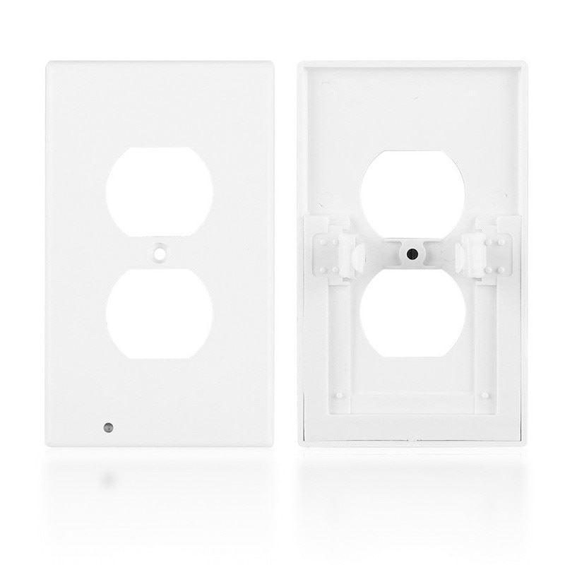 BowLift | Automatic Nightlight Outlet Cover