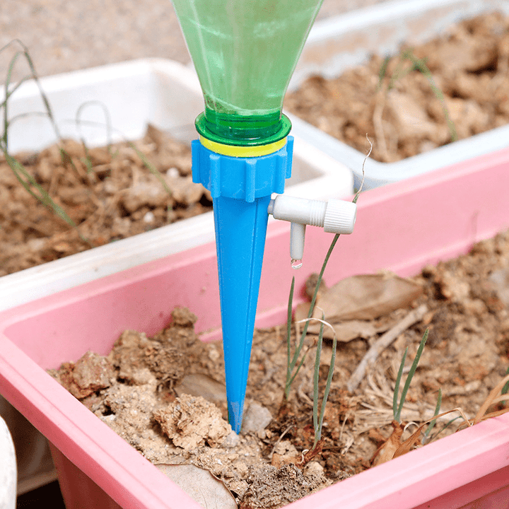 BowLift | GrowSmart Spike – Adjustable Automatic Watering System with Bottle Recycle Feature