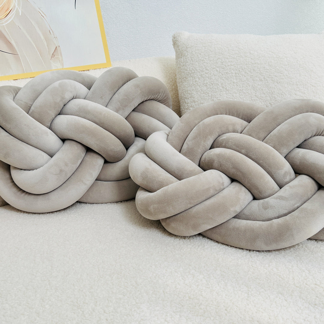 BowLift | ComfortCloud Pillow - Luxurious soft pillows with button design