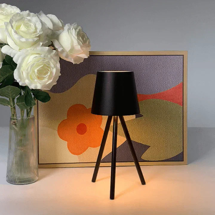 BowLift | Nordic tripod table lamp - Stylish wireless LED night light