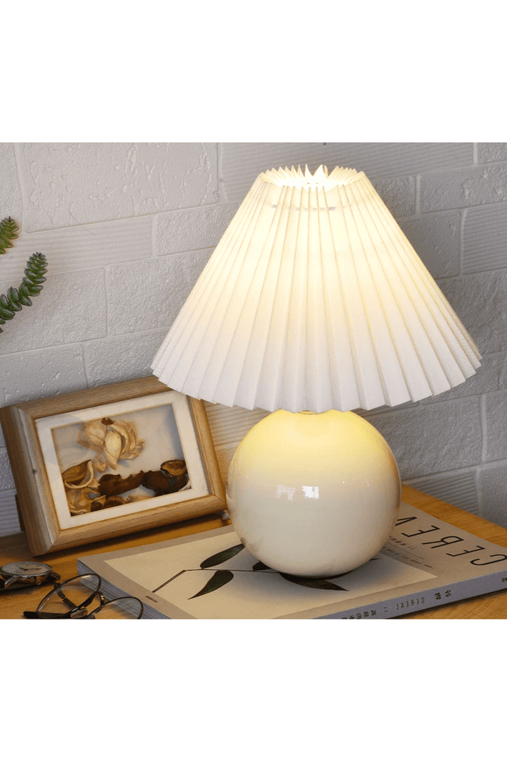 Vintage Folding Table Lamp | Bowlift