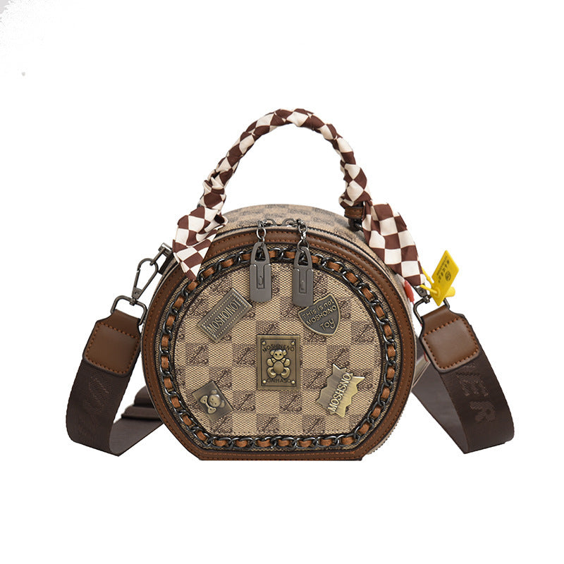 Fashionable Retro Bear Badge Shoulder Bag | Bowlift