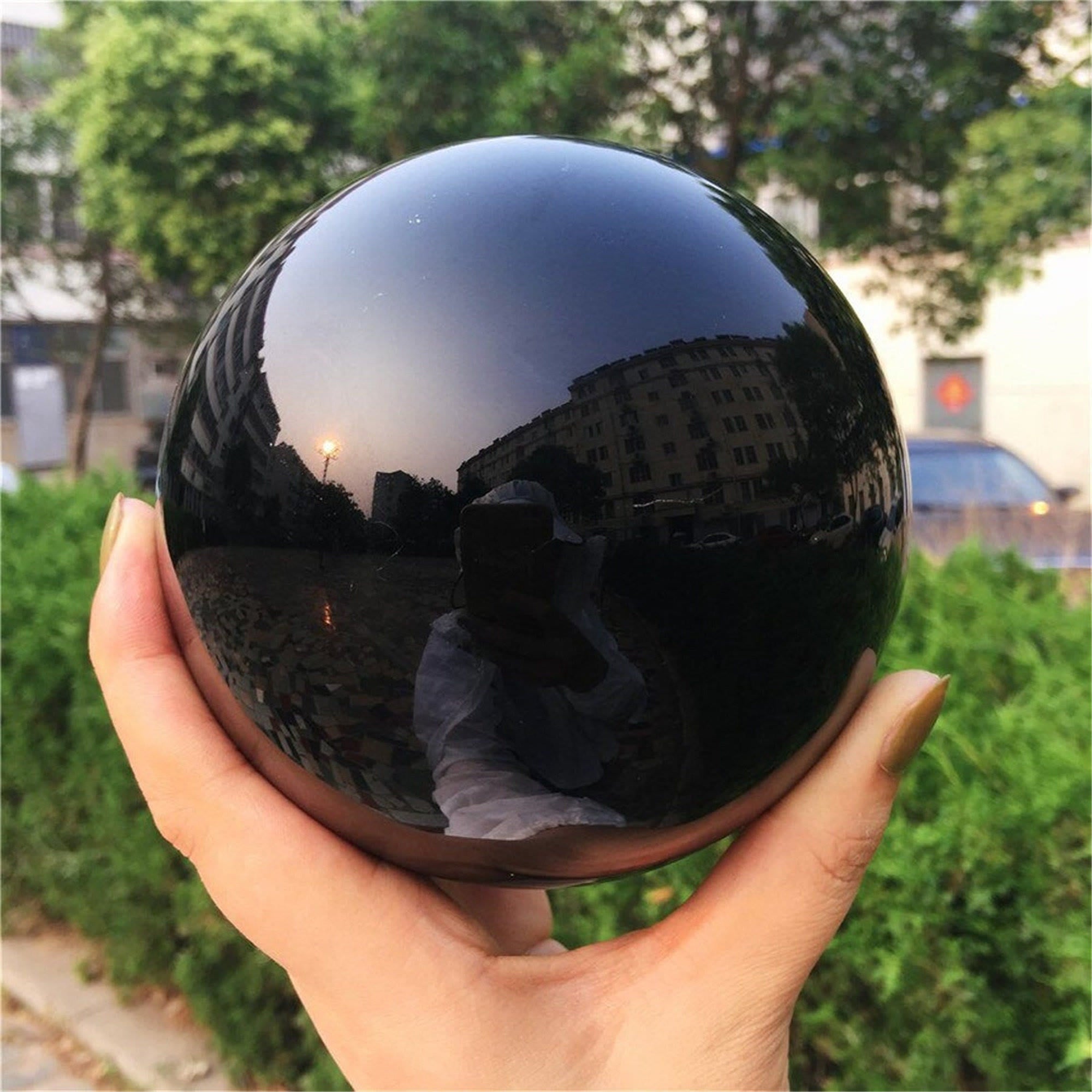 BowLift | Obsidian Crystal Ball Decoration