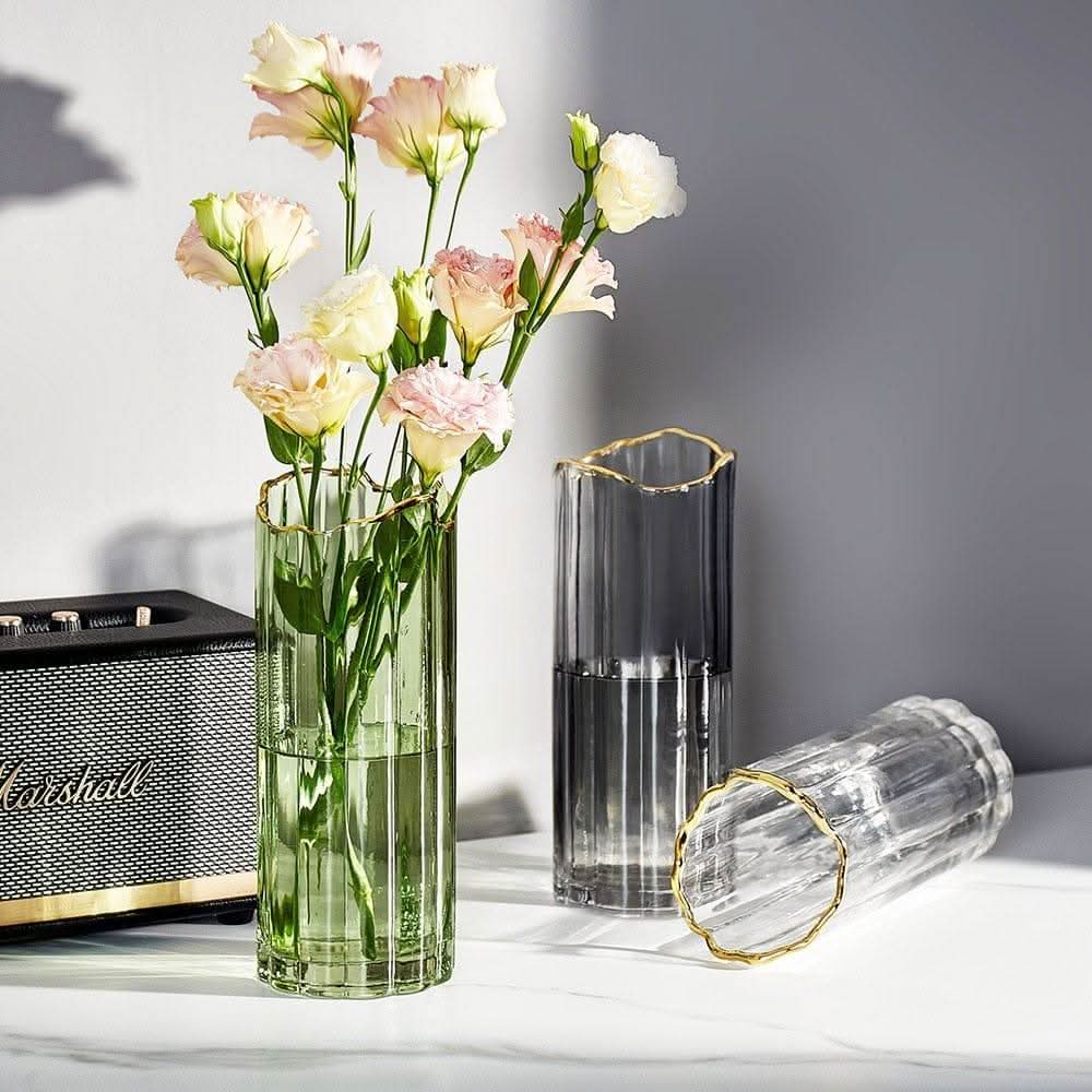 BowLift | CASSINA – Elegant ceramic vase for stylish living spaces