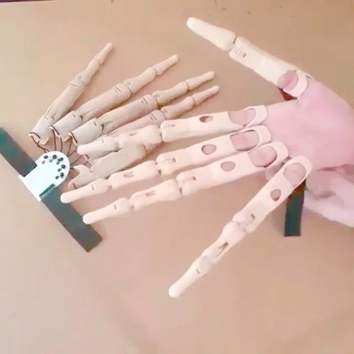 BowLift | Halloween Articulated Finger