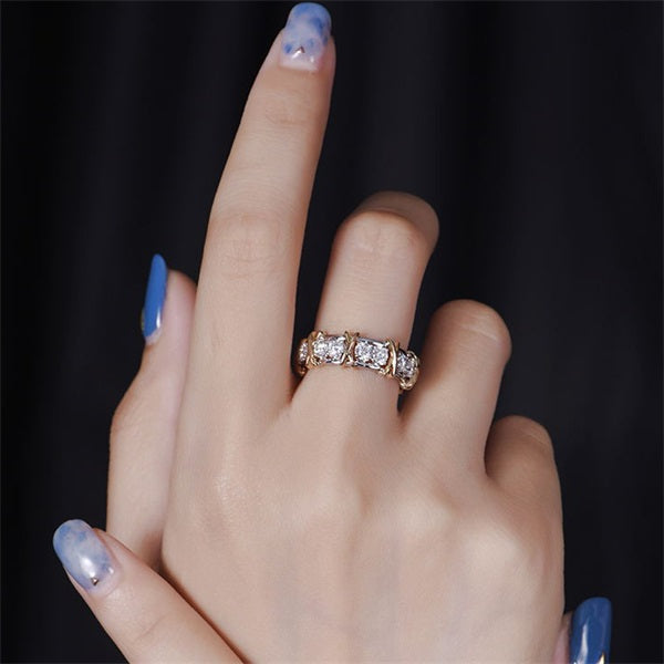 BowLift | "Sparkle Your Fingertips - Explore Our Ring World"