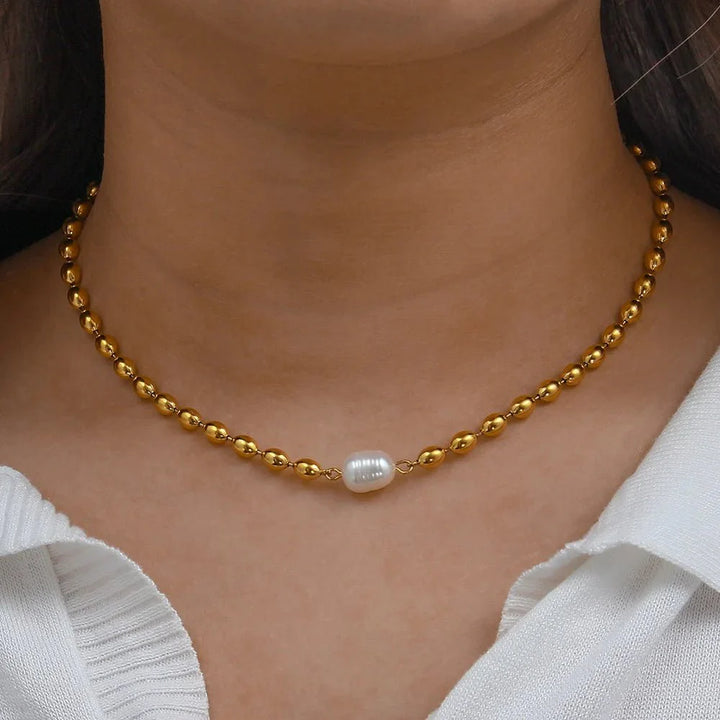 BowLift | Beaded Gold Dainty Pearl Bracelet and Necklace