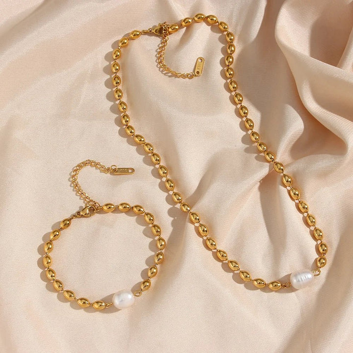 BowLift | Beaded Gold Dainty Pearl Bracelet and Necklace