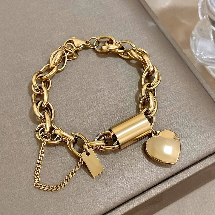 BowLift | Bold & Chunky Chain Heart Bracelet