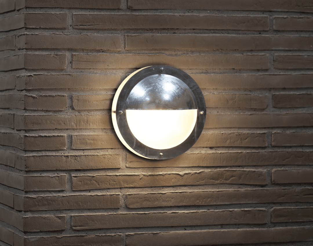 MalteGlow Lamp – Round Integrated LED Outdoor Lighting | Bowlift