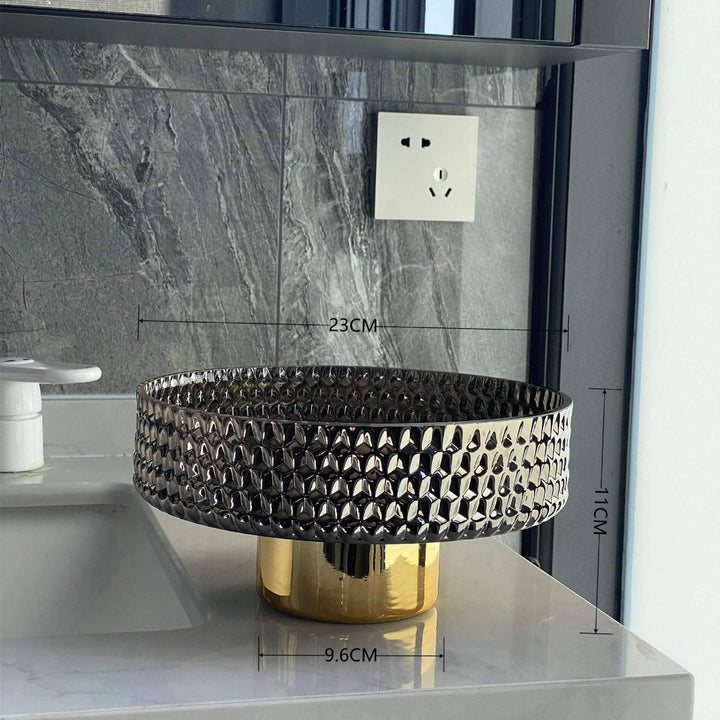 BowLift | LUNIKO – Minimalist Ceramic Vase for Modern Elegance