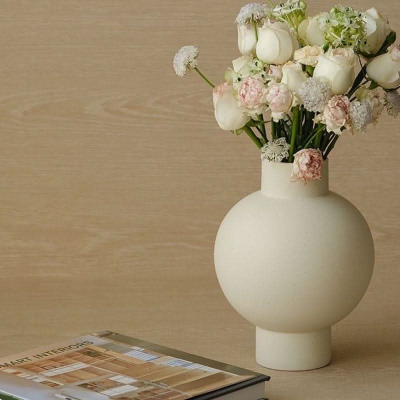 BowLift | BOSHA – Elegant ceramic vase for timeless aesthetics