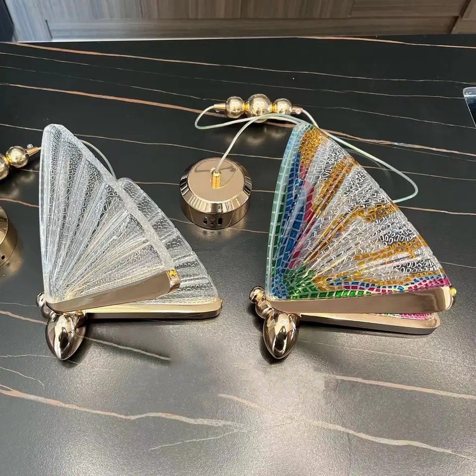 BowLift | FlareWing – Artistic Butterfly-Shaped LED Pendant Light