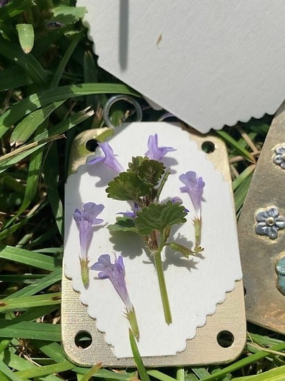 BowLift | FloraKeep – Keep your beloved flowers fresh forever!