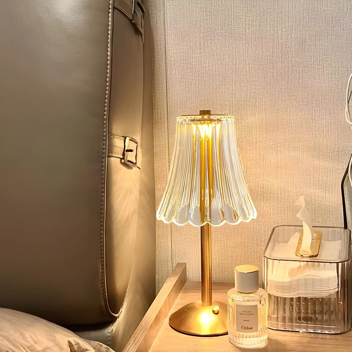 BowLift | Crystal table lamp with warm light and built-in battery