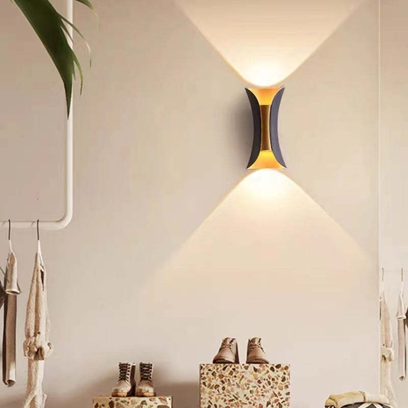 BowLift | Metal Modern Outdoor Wall Lamp