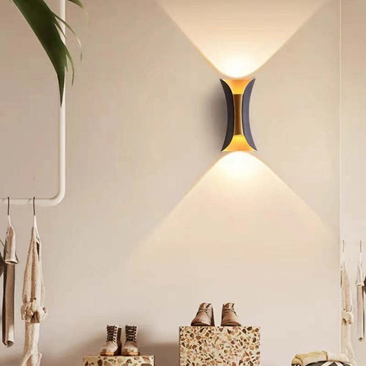 BowLift | Metal Modern Outdoor Wall Lamp