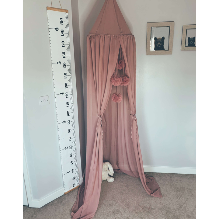 BowLift | Children's room canopy in Nordic style