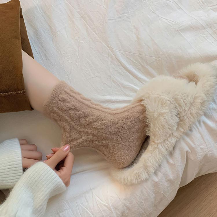 BowLift | CozyTootsie – Superior warmth and comfort for frosty feet