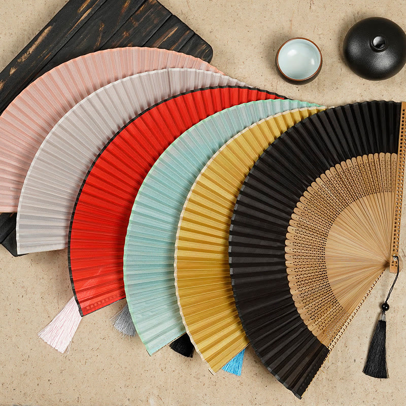 BowLift | Hand fan made of bamboo silk