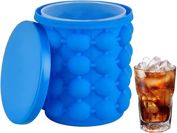 BowLift | Space-saving ice cube container with lid