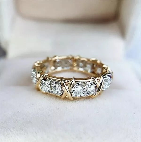 BowLift | "Sparkle Your Fingertips - Explore Our Ring World"