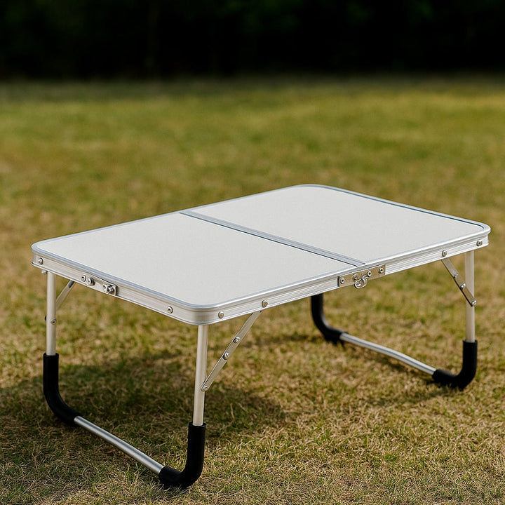 Foldable lightweight camping table made of aluminum | Bowlift