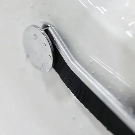 Hard-Bristled Crevice Cleaning Brush Bowlift