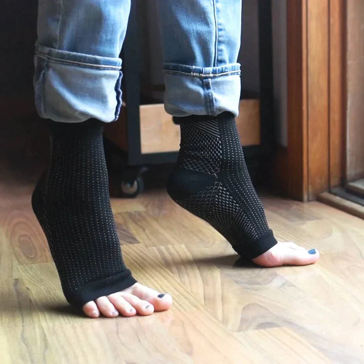 BowLift | CompressPro Socks - For Relief and Comfort with Foot Pain