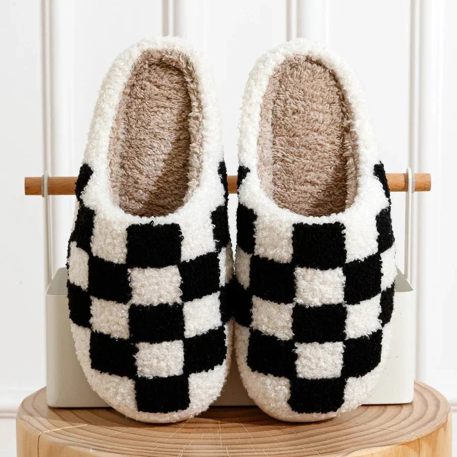BowLift | Dotted Slippers