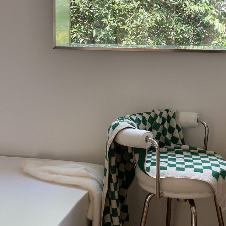 BowLift | Checkerboard Plus Towel Collection