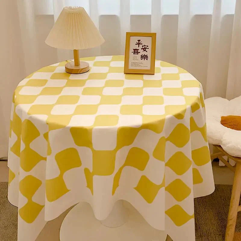 BowLift | Round tablecloth made of cotton with check pattern