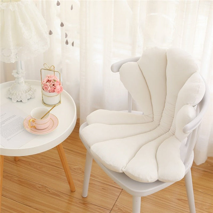 BowLift | Chic Velvet Shell Cushion - Luxurious and Stylish Cushion for Living Room, Bedroom