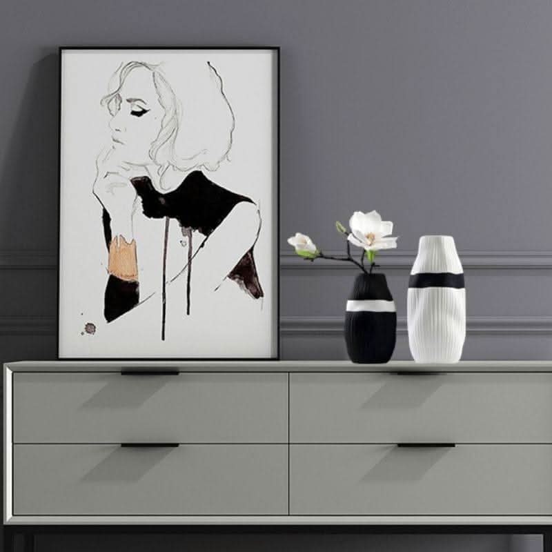 BowLift | HIKARIA – Elegant ceramic vase for modern accents