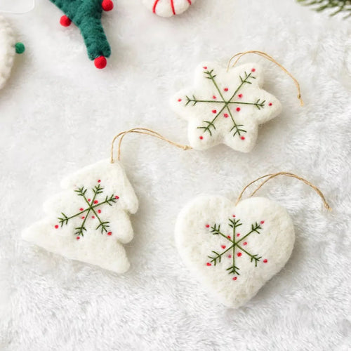 BowLift | Christmas Felt Snowflake Ornament
