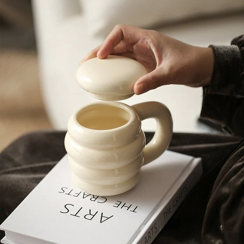 PorcelainTea - Elegant Handmade Teacup Bowlift