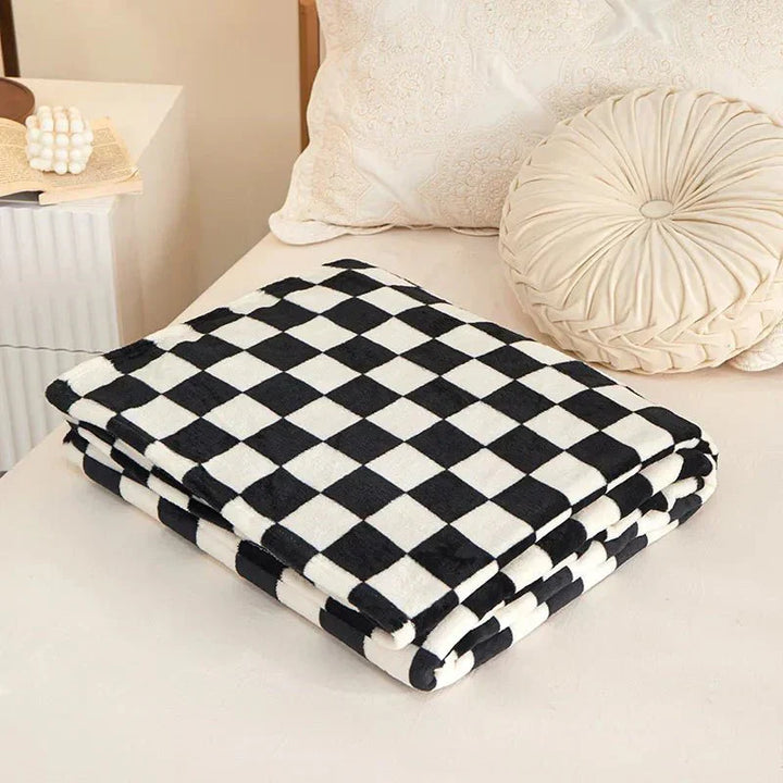 BowLift | Classic Checkered Pattern Sofa Blanket