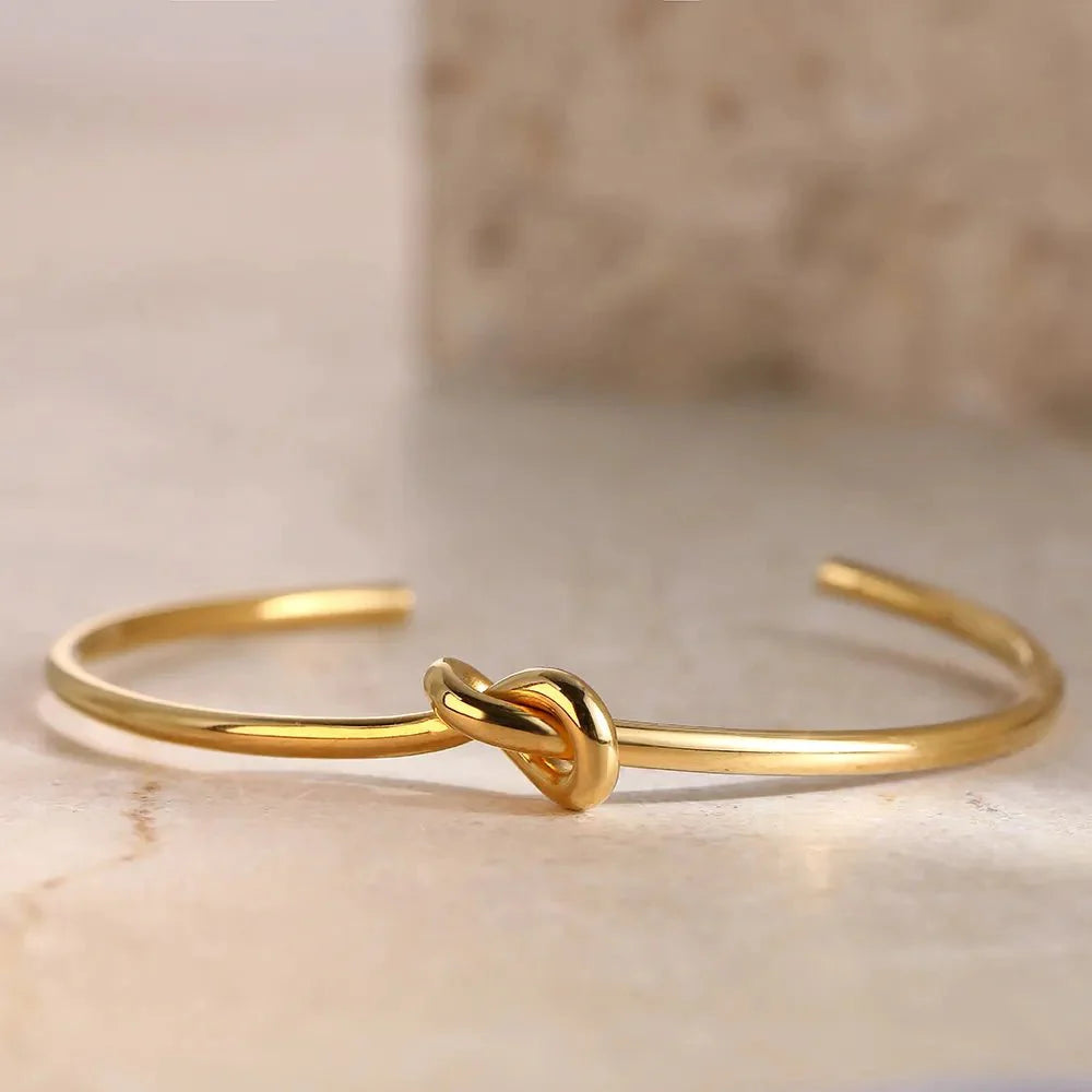 BowLift | Classic Knot Bracelet