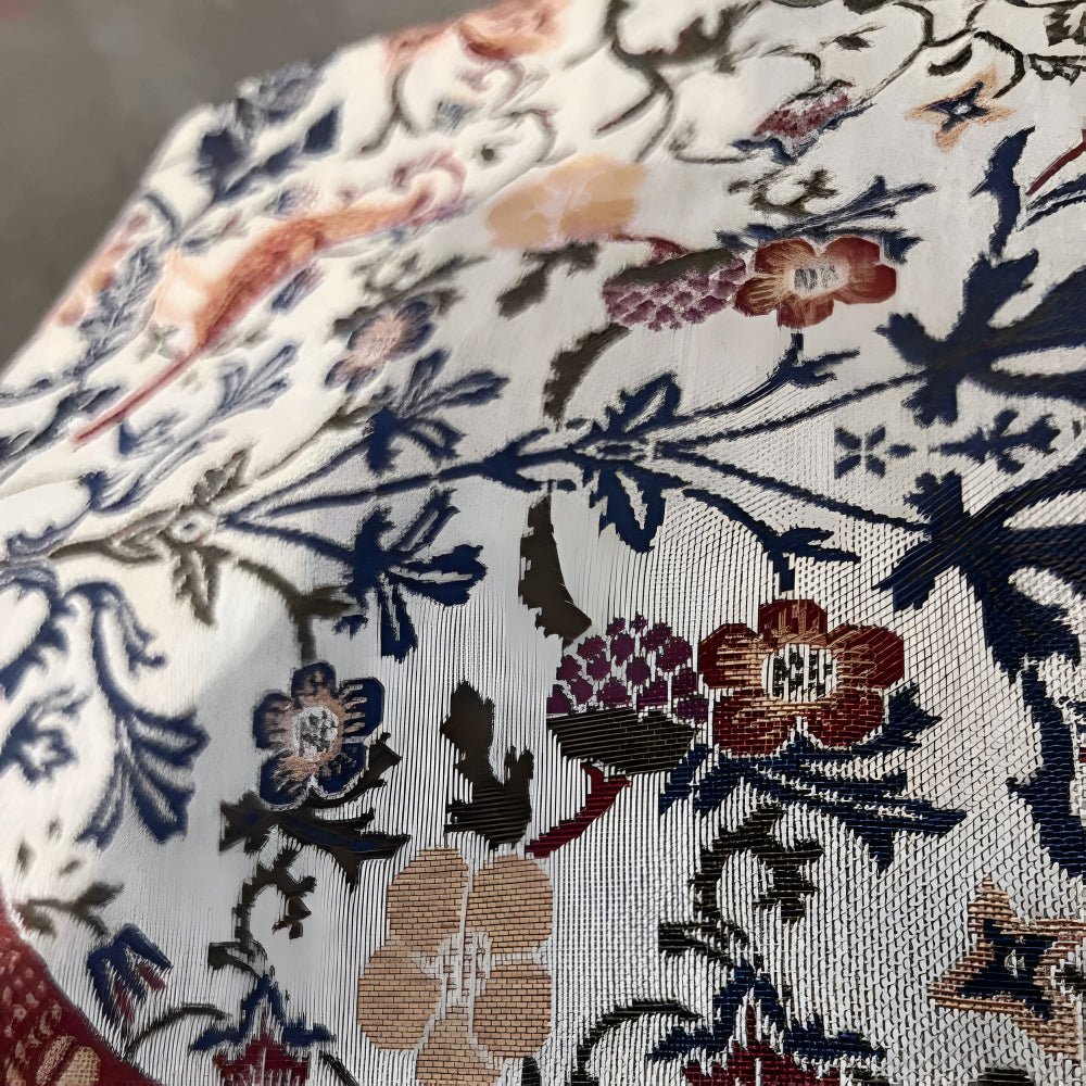 BowLift | EVERBLOOM LINENS – Elegant Table Runner with Floral & Bird Jacquard Design