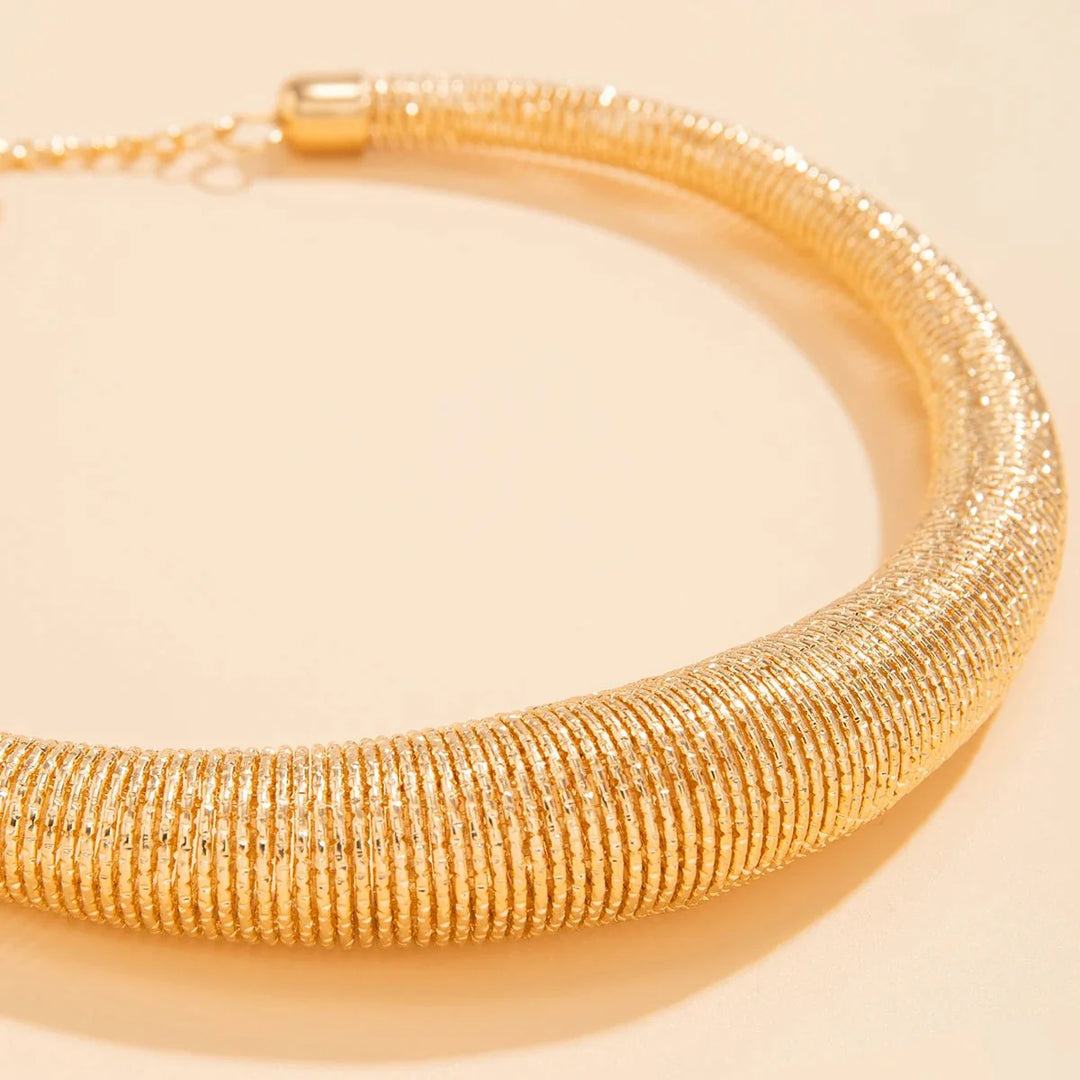 BowLift | Classy Chunky Textured Choker Necklace