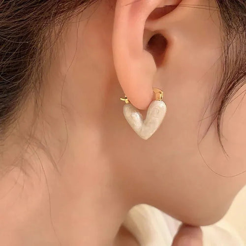 BowLift | Classy Enamel Heart Earrings