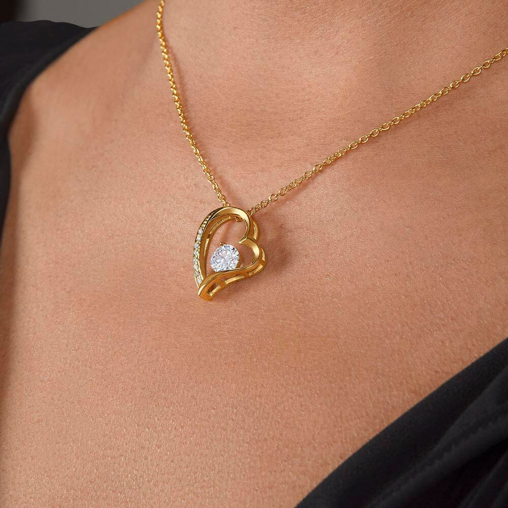 BowLift | Dainty Diamond Symbolic Love Heart Necklace