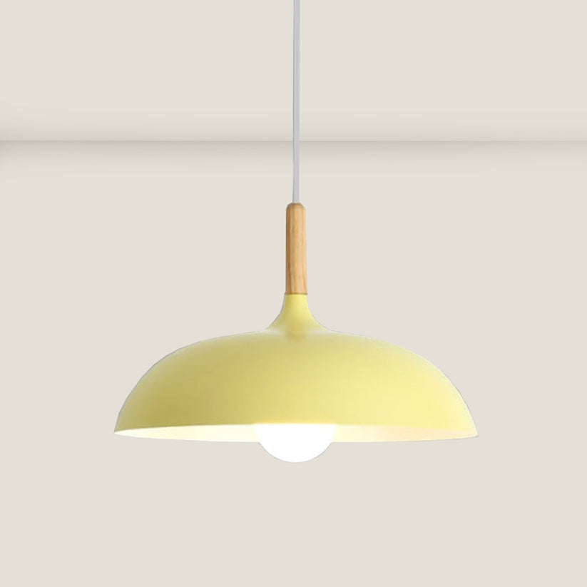 Oak wood ceiling light in Nordic design – LED wood plafond lamp | Bowlift