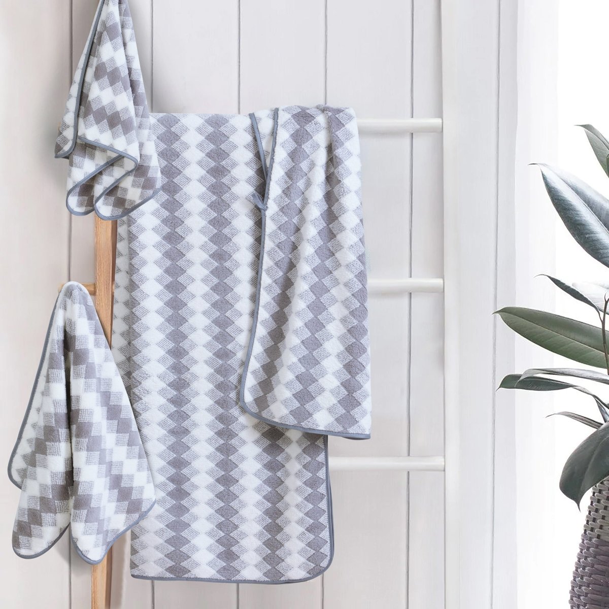 BowLift | Elysoria Coral Weave Towels | Plush, durable towels with maximum absorbency and quick-dry