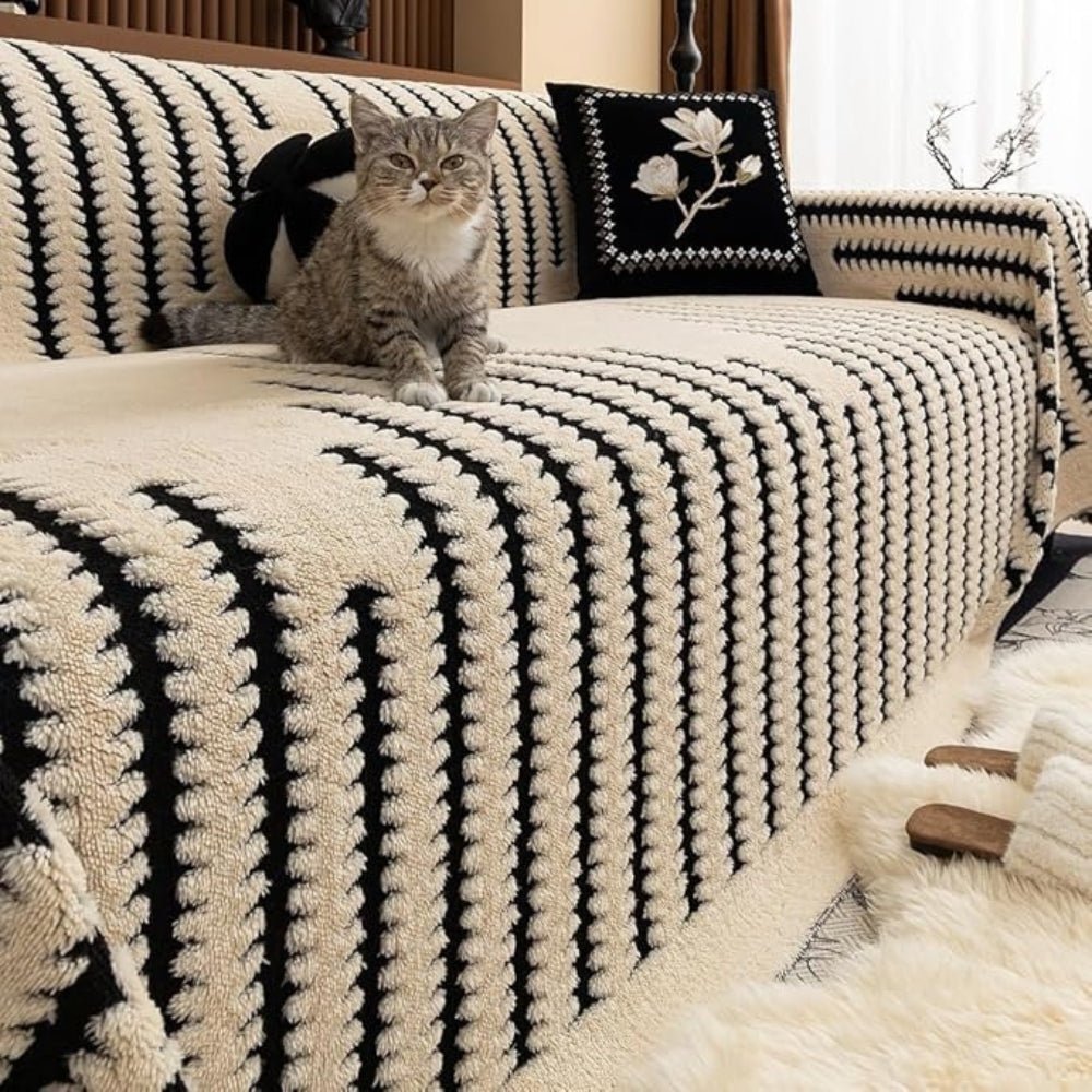 BowLift | CouchGuard – Plush sofa cover with non-slip backing
