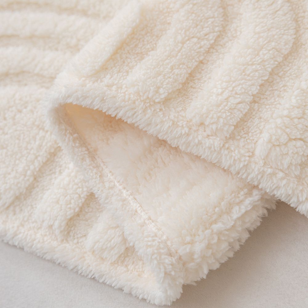 BowLift | COZYARMOR – Soft yet Durable Anti-Slip Sofa Slipcover